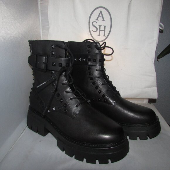 Black Ash Lewis Studded Boot Size 39 New No Tags W/ Dust Bag - Picture 1 of 8